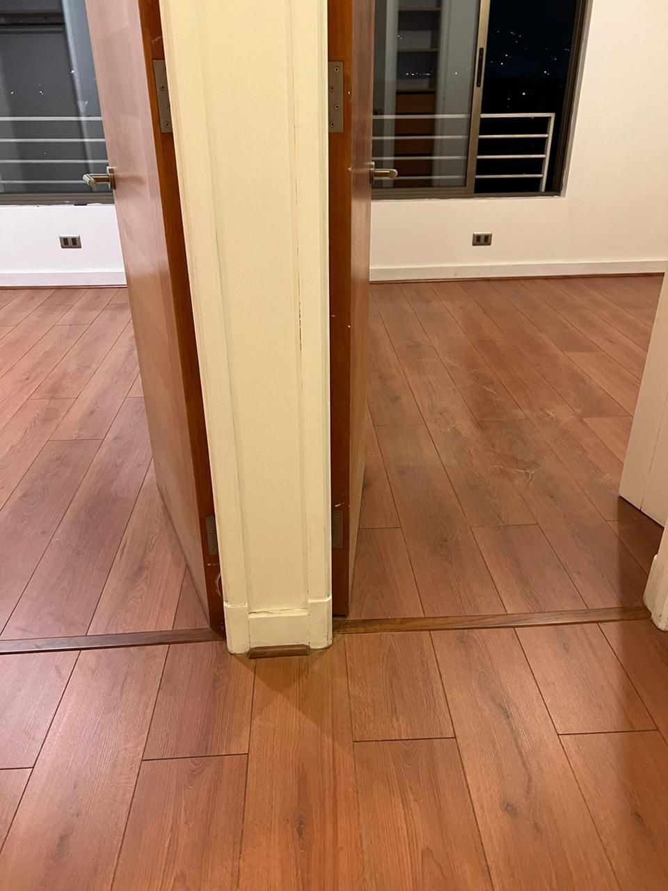 Piso Flotante 8 mm Cerezo 2.13 m2 - Imagen 2